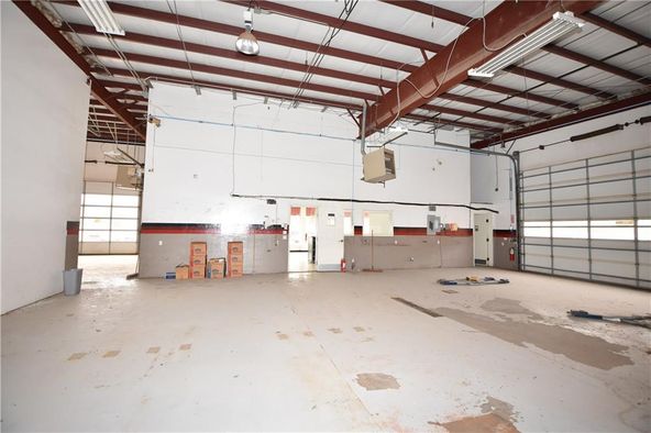 Tirebuilding_Kahkesh: 816 S Division St, Guthrie, OK 73044